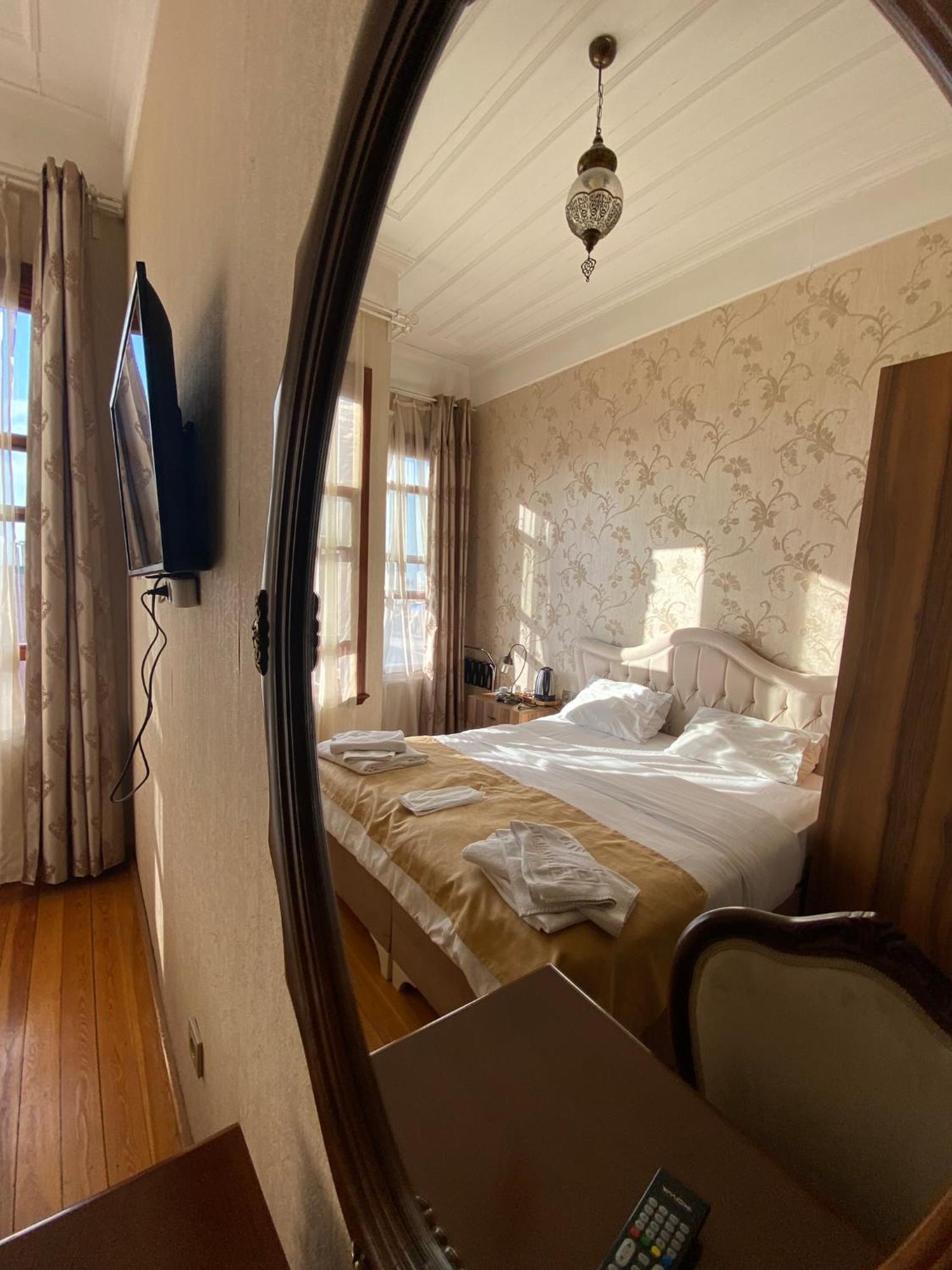 Nuray Bed & Breakfast 2*